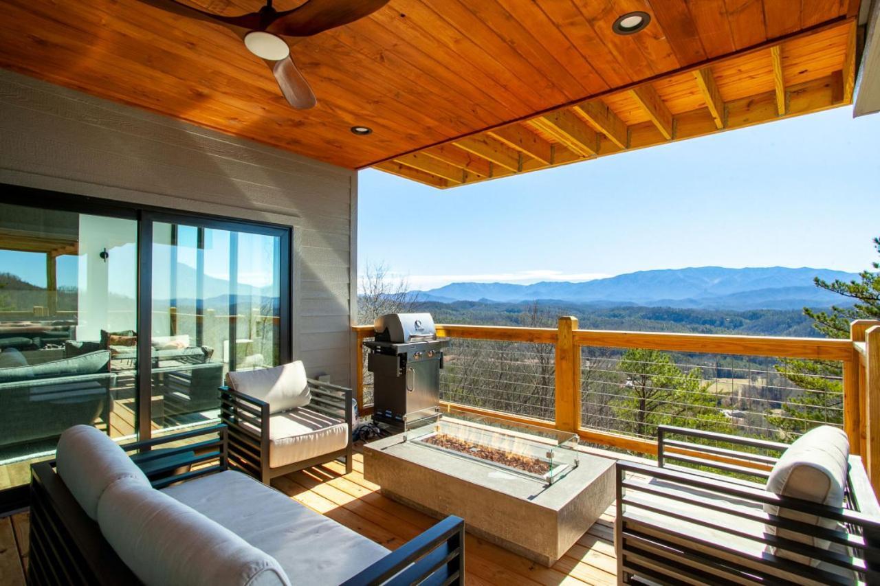 3 Pines Lodges Luxury Mountain View Hot Tub セバービル エクステリア 写真