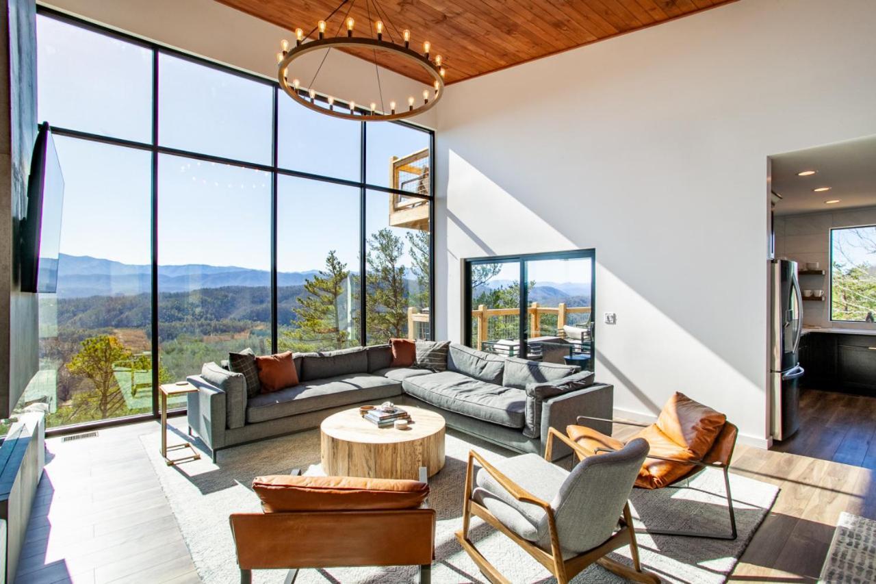3 Pines Lodges Luxury Mountain View Hot Tub セバービル エクステリア 写真