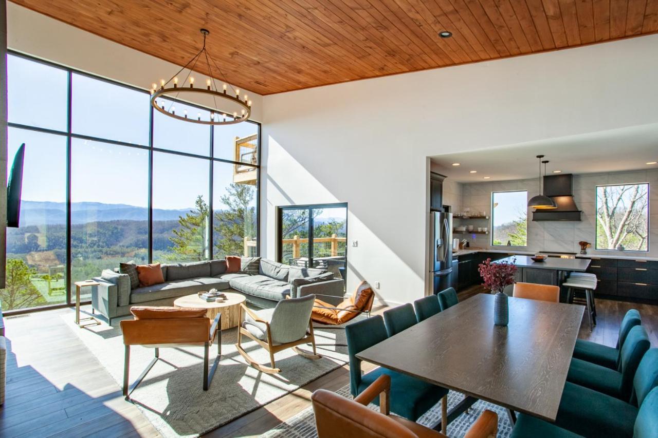 3 Pines Lodges Luxury Mountain View Hot Tub セバービル エクステリア 写真