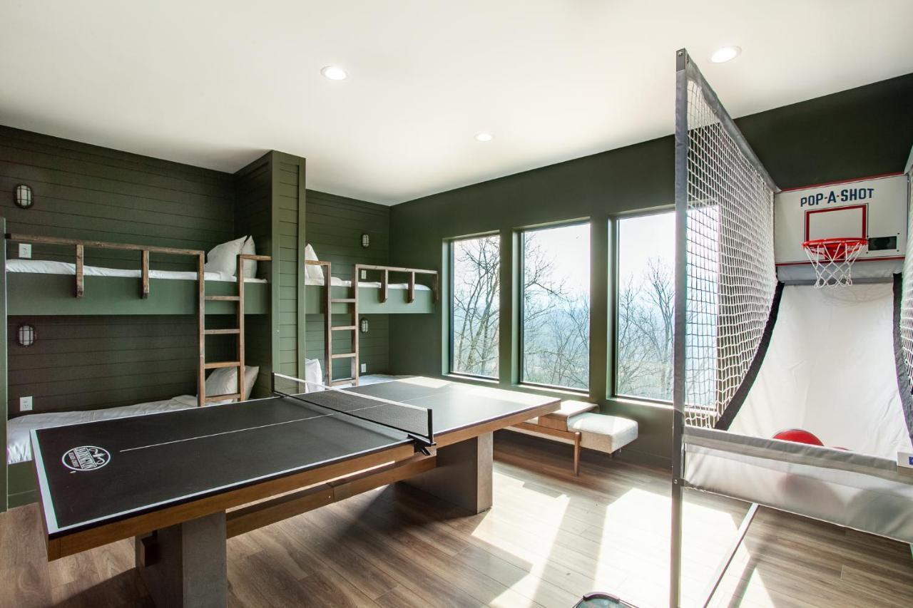 3 Pines Lodges Luxury Mountain View Hot Tub セバービル エクステリア 写真